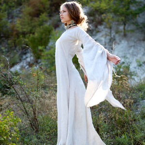 Medieval chemise dress "Archeress"